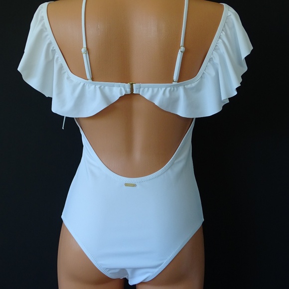 Raisins 1 Piece Maui Garden Off Shoulder Swimsuit - Picture 3 of 4